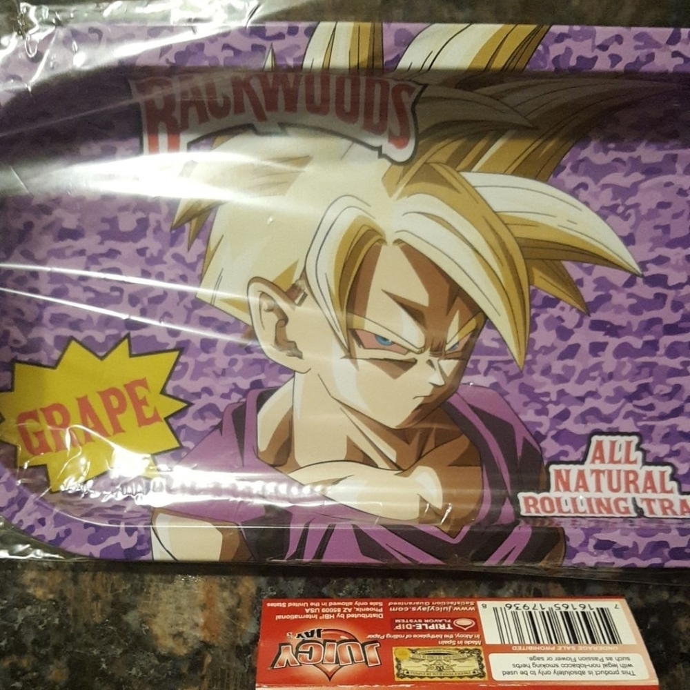 Backwood Rolling Tray Teen Gohan SS2 - Picture 4 of 4